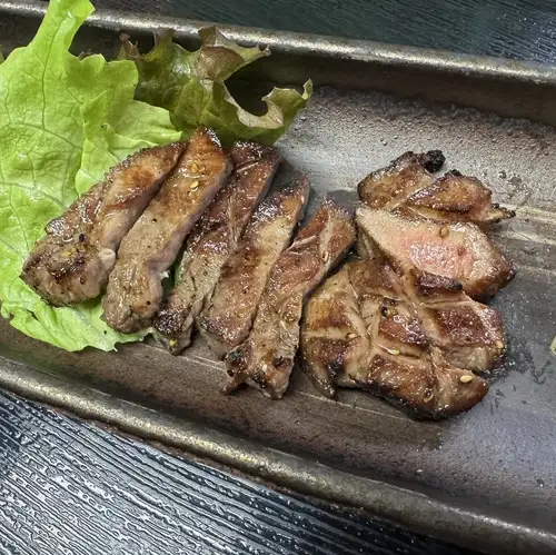 阿貝農場黑豬肉炭烤