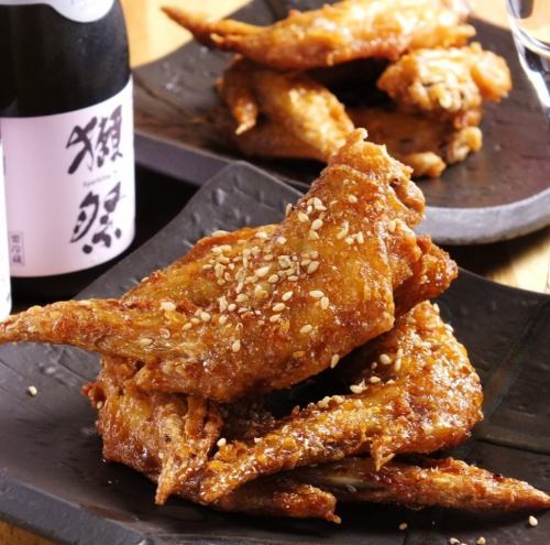 《Specialty》Karaage chicken wings【4 per serving】