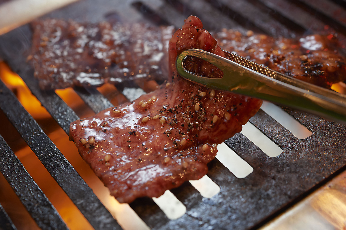 スタッフが最高な焼き加減でお肉を焼かせていただきます！