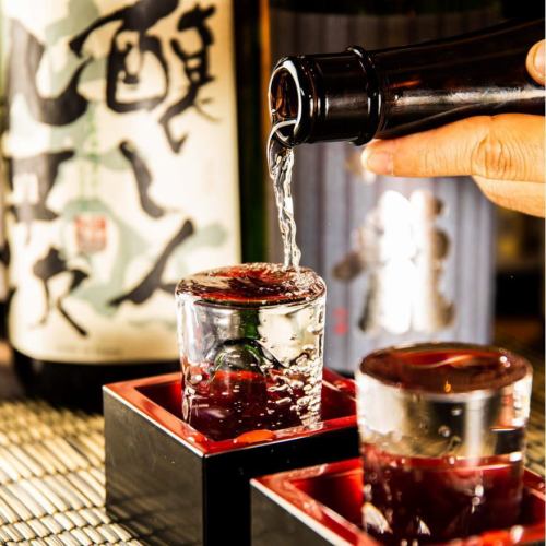 世界に誇る銘柄焼酎や日本酒を揃えております♪