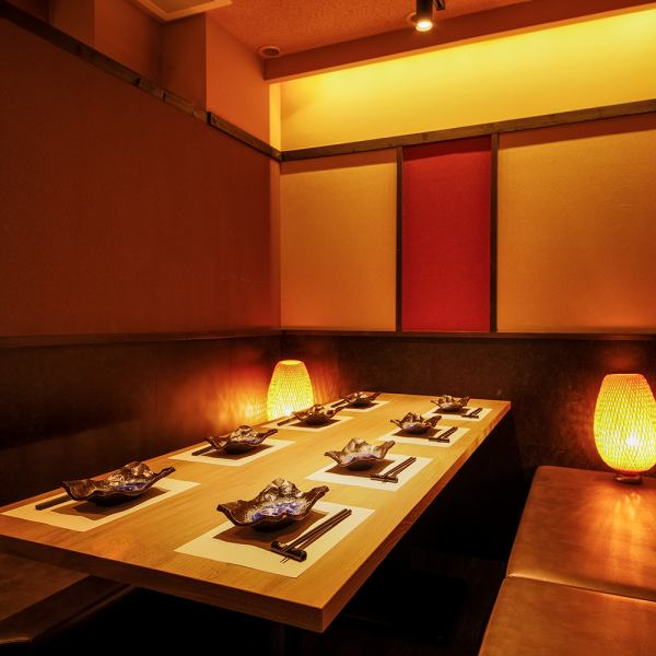 A luxurious interior illuminated by Japanese lighting.We also have private rooms, so we will guide you to the seats that meet the needs of various customers such as entertainment.Enjoy a banquet in a seat with a calm atmosphere.Please use it for girls-only gatherings, joint parties, class reunions, dates, etc.