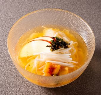 盛岡冷麺/梅冷麺/ネギ玉冷麺/ビビン冷麺