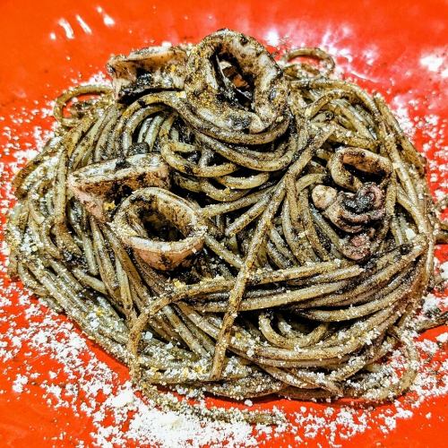 宇和島産ケンサキイカのスパゲッティ・ネーロ