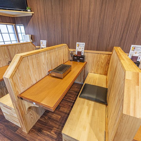 【お一人様でも♪】お一人様用のお席もご用意しております！仕事終わりや、一人で焼肉を楽しみたい時に最適です！周りの雰囲気を気にせず、ゆったりとお食事をお楽しみください♪