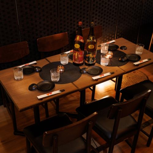 We have seats available for small groups.The seats are just the right amount of private, making them perfect for company parties, dates, birthday parties, and more!