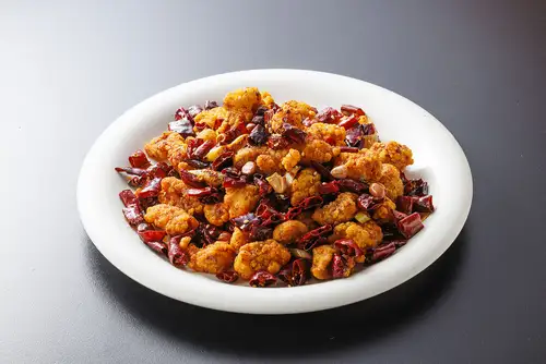 [26]若鶏の四川風ピリ辛炒め(重慶辣子鶏)