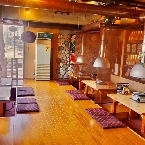 The restaurant is equipped with comfortable table seats, counter seats, and horigotatsu seats where you can relax!Private reservations are available for 25 to 30 people.Perfect for various parties such as welcome and farewell parties, company banquets, girls' parties, and after-parties!