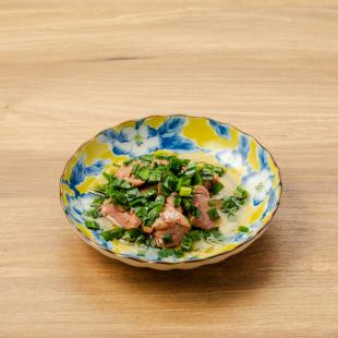 Liver and chive sashimi (low temperature cooking)