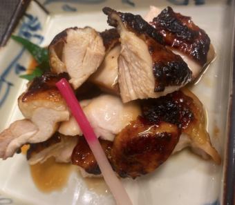 Domestic young chicken thigh grilled with salt or teriyaki