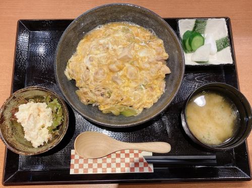 大山鶏親子丼