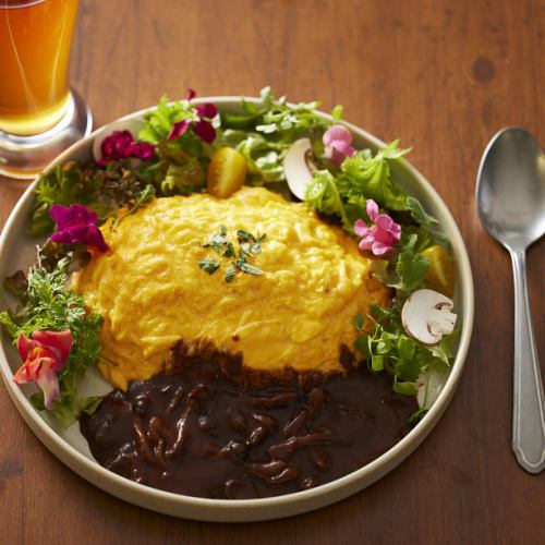 Omurice with white truffle