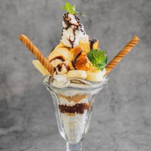 チョコバナナパフェ