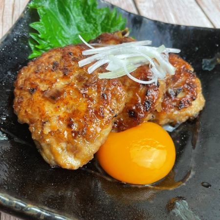 Charcoal-grilled! Handmade Tsukimi Tsukune~Homemade sauce~