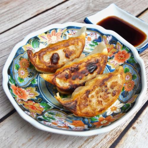 味自慢！特製餃子(３個)