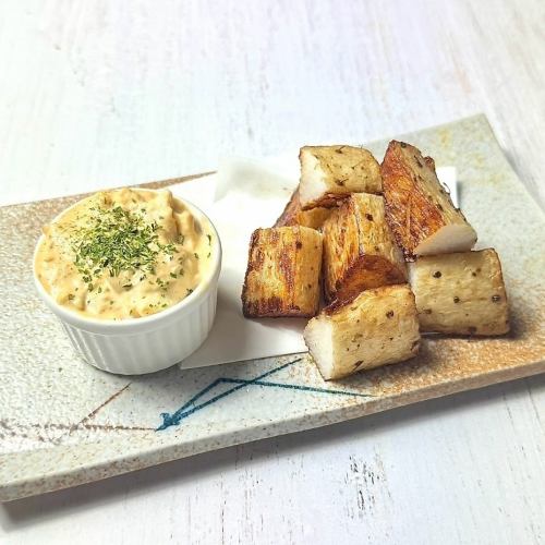 山芋唐揚げ～自家製マグロタルタル添え～