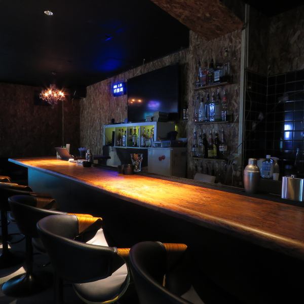 The counter seats that are popular with regular customers can also enjoy darts.It is also a good space to enjoy alcohol!