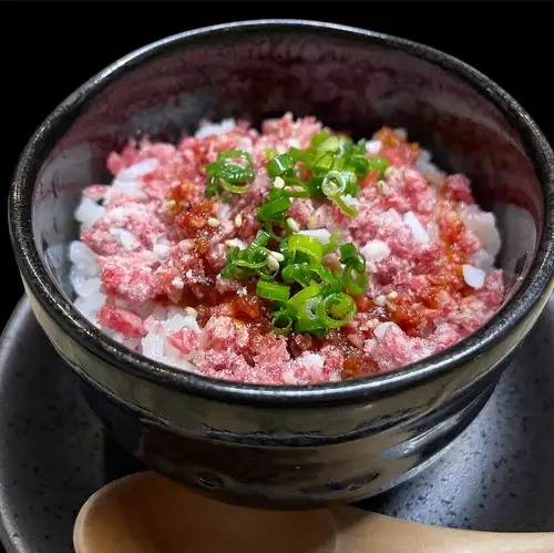 おびら牛トロ飯　(ミニサイズ)