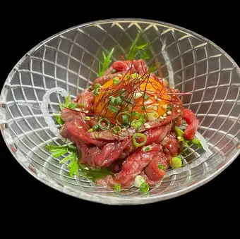 【白老牛】炙り和牛ユッケ