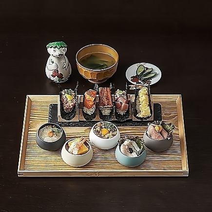 [Reservations Required] Treat Yourself Lunch ★ Popular on Social Media! Small Sake Bowl & 10 Kinds of Hand-Rolled Sushi Set