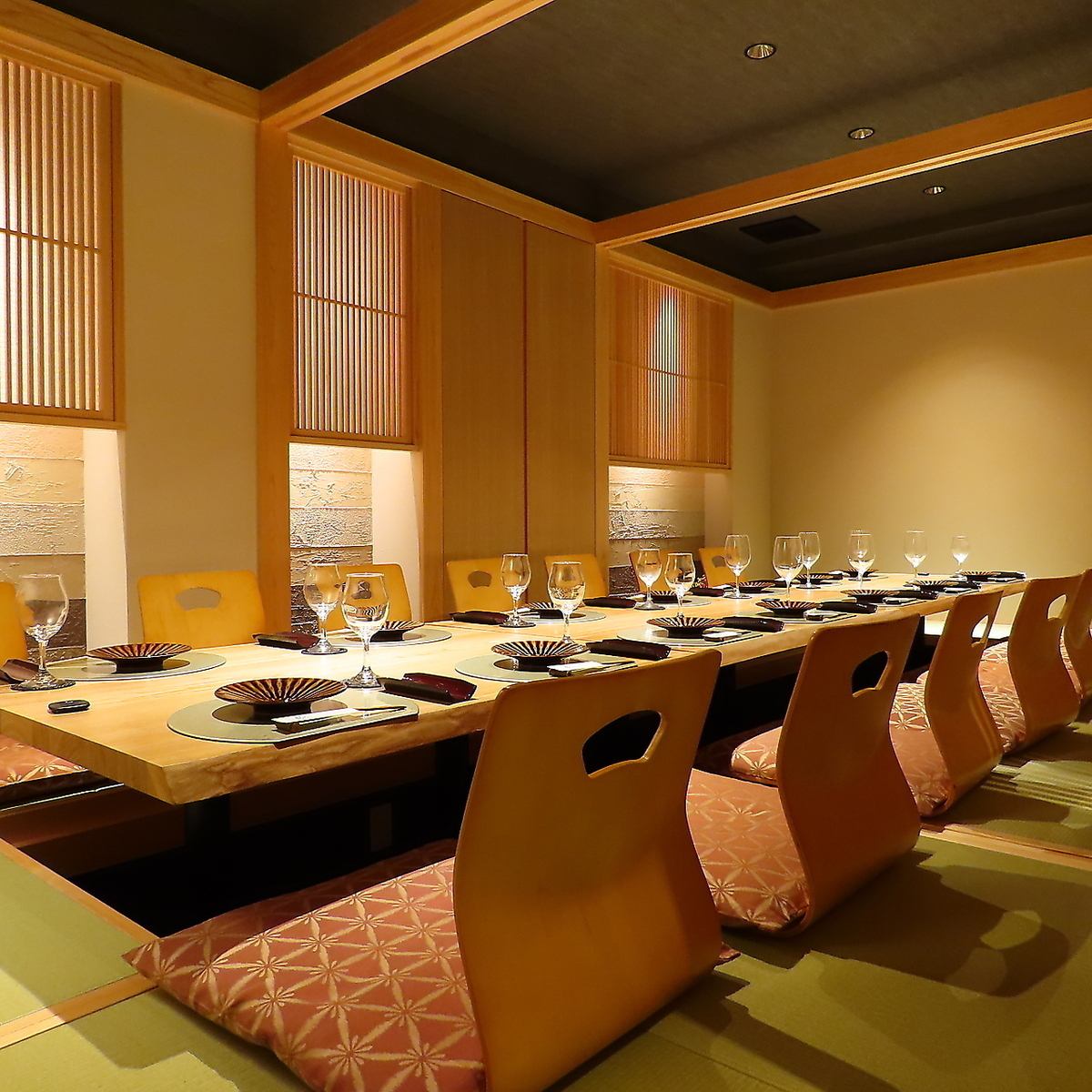 団体様大歓迎！会社宴会/同窓会/接待などに嬉しい♪最大100名迄