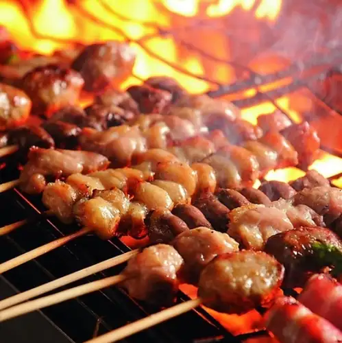 高コスパ!焼鳥1本180円~