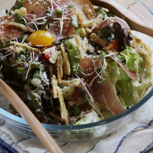 Caesar Salad with Prosciutto and Cherry Tomatoes