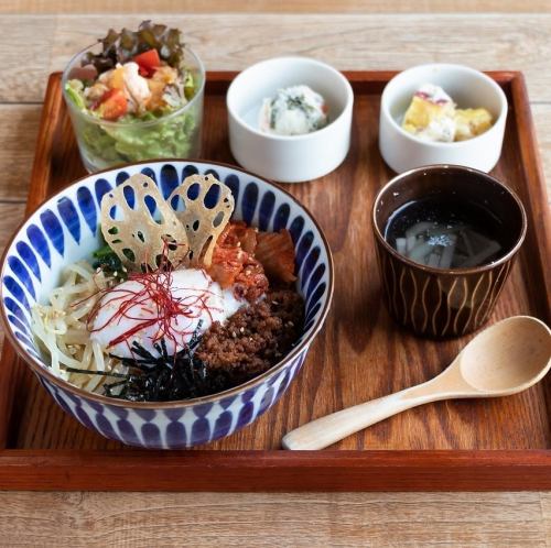 LUNCH TIME 11:00~15:00