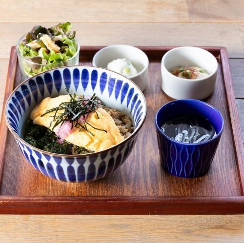 LUNCH　TIME　11：00～15：00