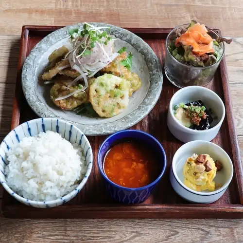 ▲お肉定食　若鶏と蓮根の磯辺揚げ　さっぱり梅おろし