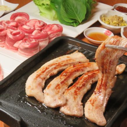 【コスパ最強】スタミナ満点♪熟成豚のサムギョプサル◎120分食べ飲み放題コース 4500円→4000円