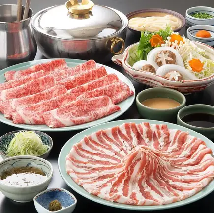 限时优惠:牛肉和猪肉涮涮锅自助餐套餐,3900日元(小学生2400日元)。