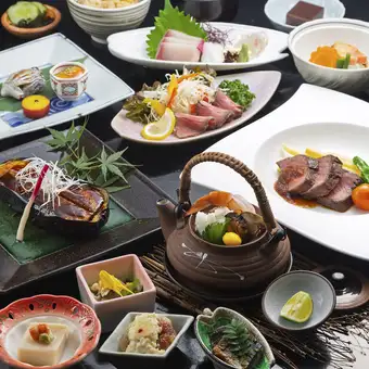【季节特惠】品尝伊万里牛肉和秋季风味，“宇宙怀石料理”套餐：6500日元（仅含餐食）