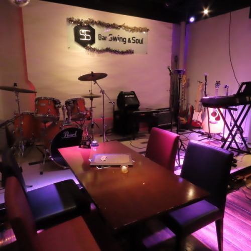 【高品質音響 x 成人奢華】地下室隱藏酒吧空間♪