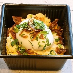 potato salad on egg