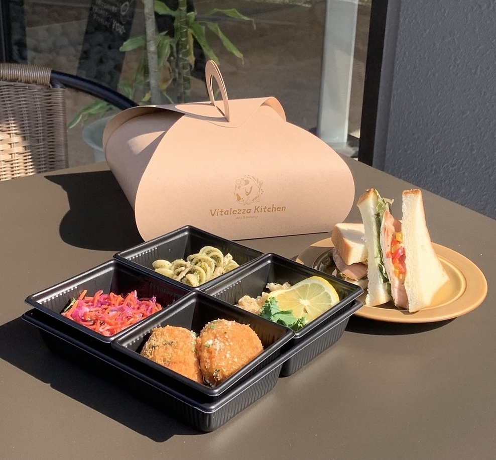 テイクアウト専用】ピクニックやお出かけに…♪デリBOXセット(サンド