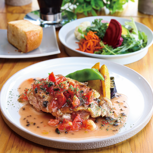 Monthly Main Dish: Provençal-style domestic chicken thigh