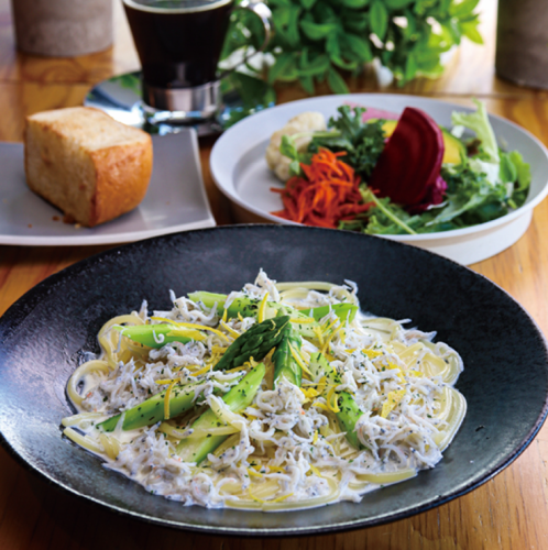 Monthly Special Pasta: Creamy Pasta with Boiled Whitebait and Asparagus