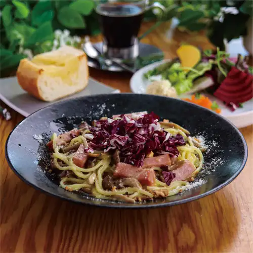 月替わりパスタ【ポルチーニ香るキノコとベーコンのパスタ】