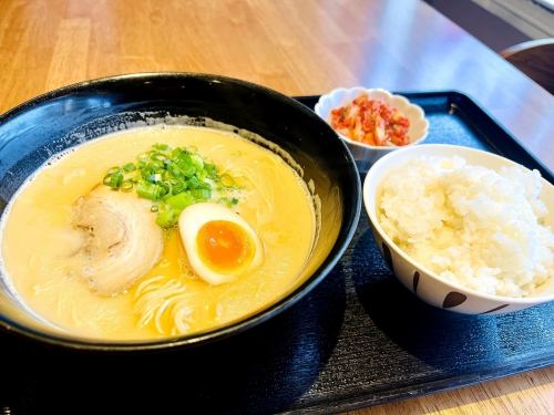 豚骨ラーメン定食