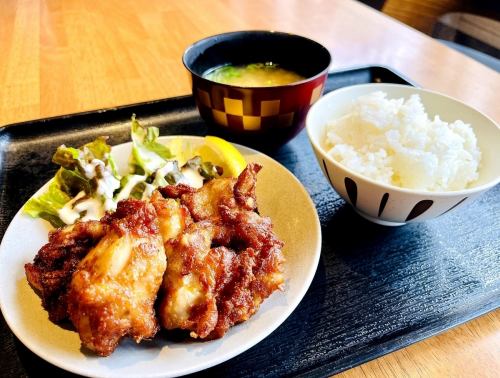 唐揚げ定食