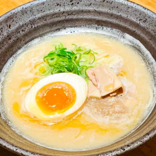 〆ラーメン！店長のこだわりが詰まった一杯をお酒の後に♪