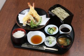 天ぷら定食(味噌汁・漬物付)