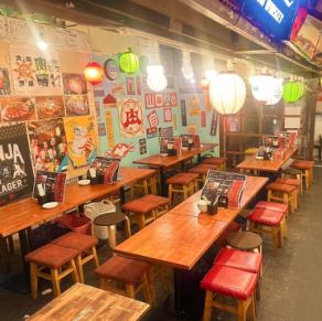 [Perfect for a date or a drinking party with friends♪] *These are the same seats as the table seats*