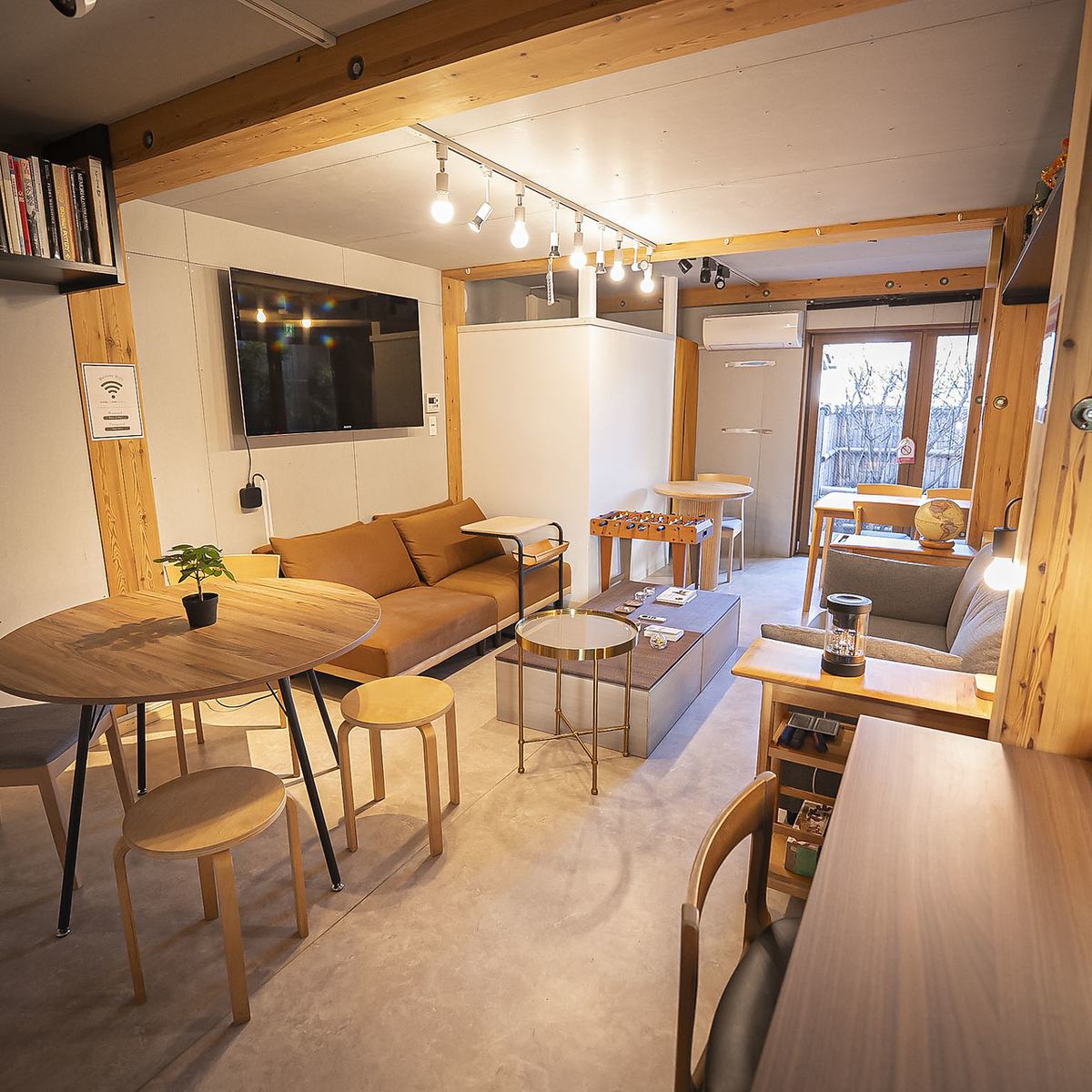 木を基調とした空間でゆったりとお食事をお楽しみください♪