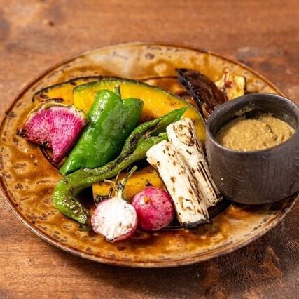 旬の焼き野菜　牡蠣味噌バーニャカウだ