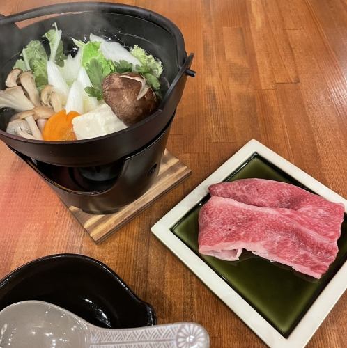 Warm yourself up with a one-person hotpot♪
