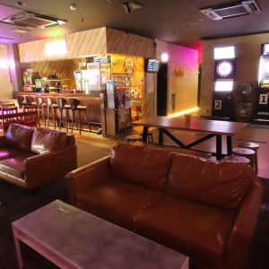 各種宴会や二次会、パーティーなど大人数でのお集まりにぴったりな広々とした空間を独占いただけます◎