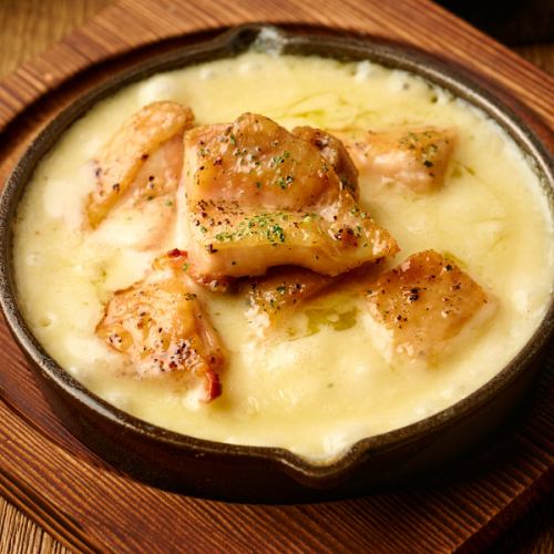 チーズの海に溺れるグリルチキン