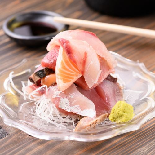 ≪地域最安値でこのクオリティ★新鮮なお魚を日替わりで提供≫昭和屋盛り￥1,100(税込)