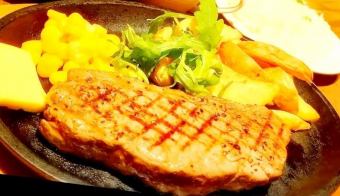 熱々!!鉄板のサーローインステーキ 150g ライス付き